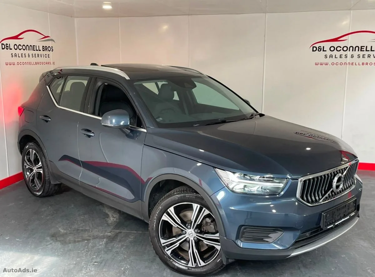 2022 Volvo XC40