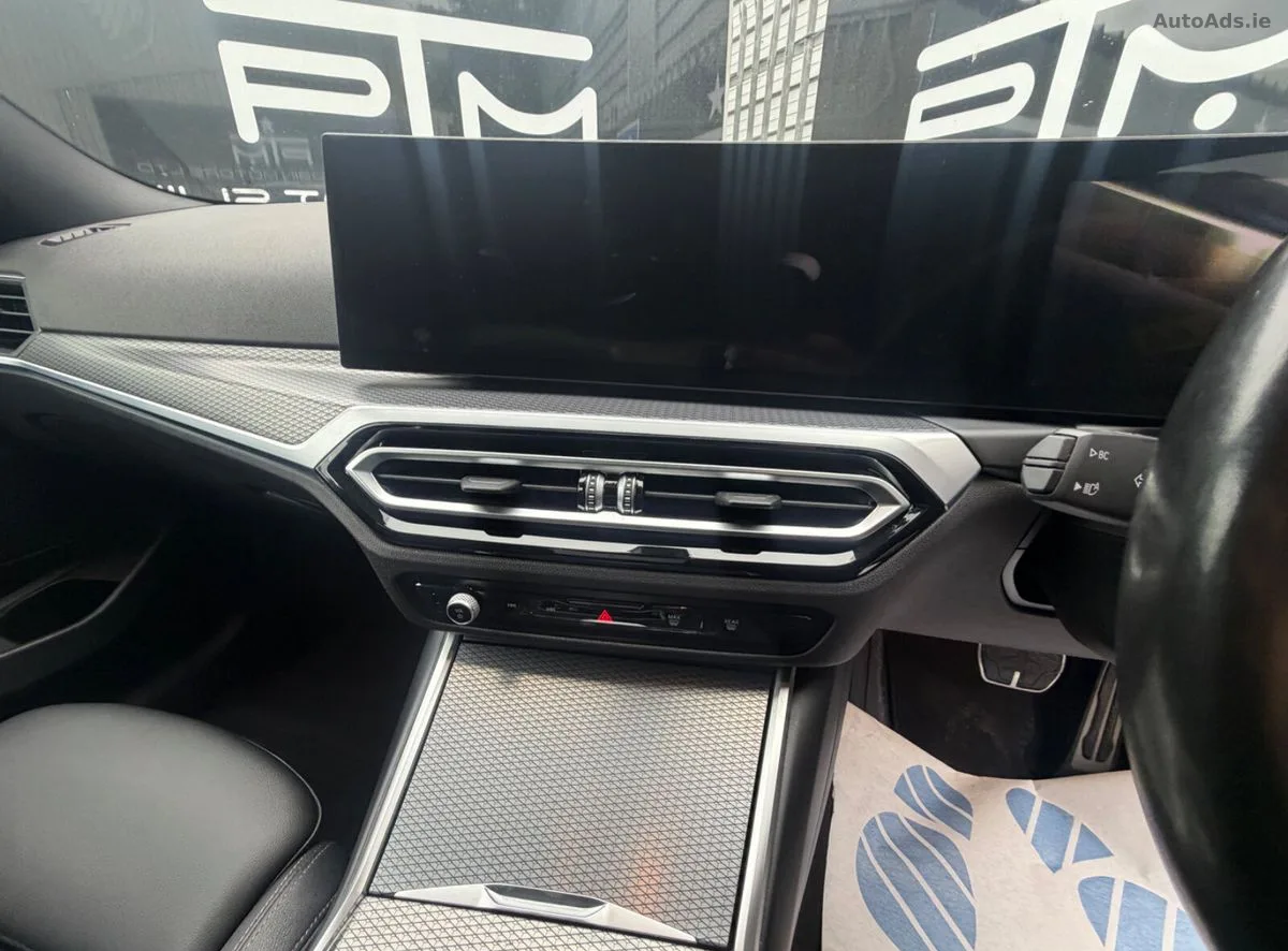 2023 BMW 3-Series – photo 17