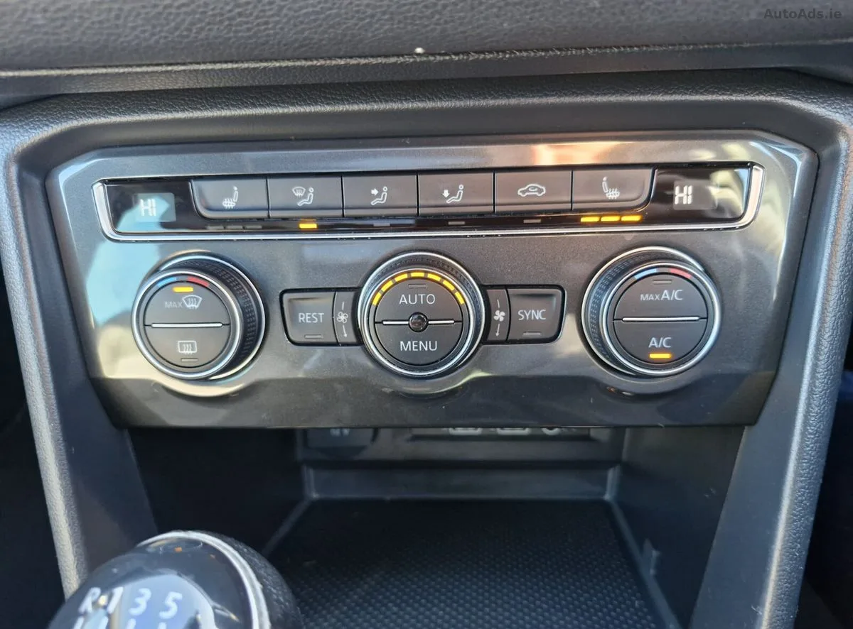 2018 Volkswagen Tiguan – photo 12