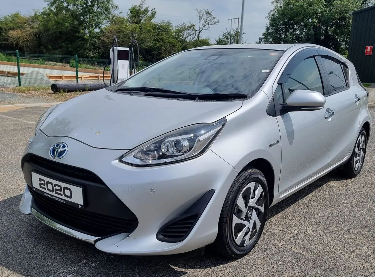 2020 Toyota Aqua – photo 8