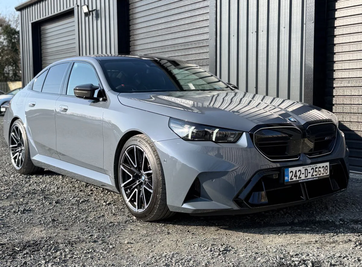2024 BMW M5 – photo 5