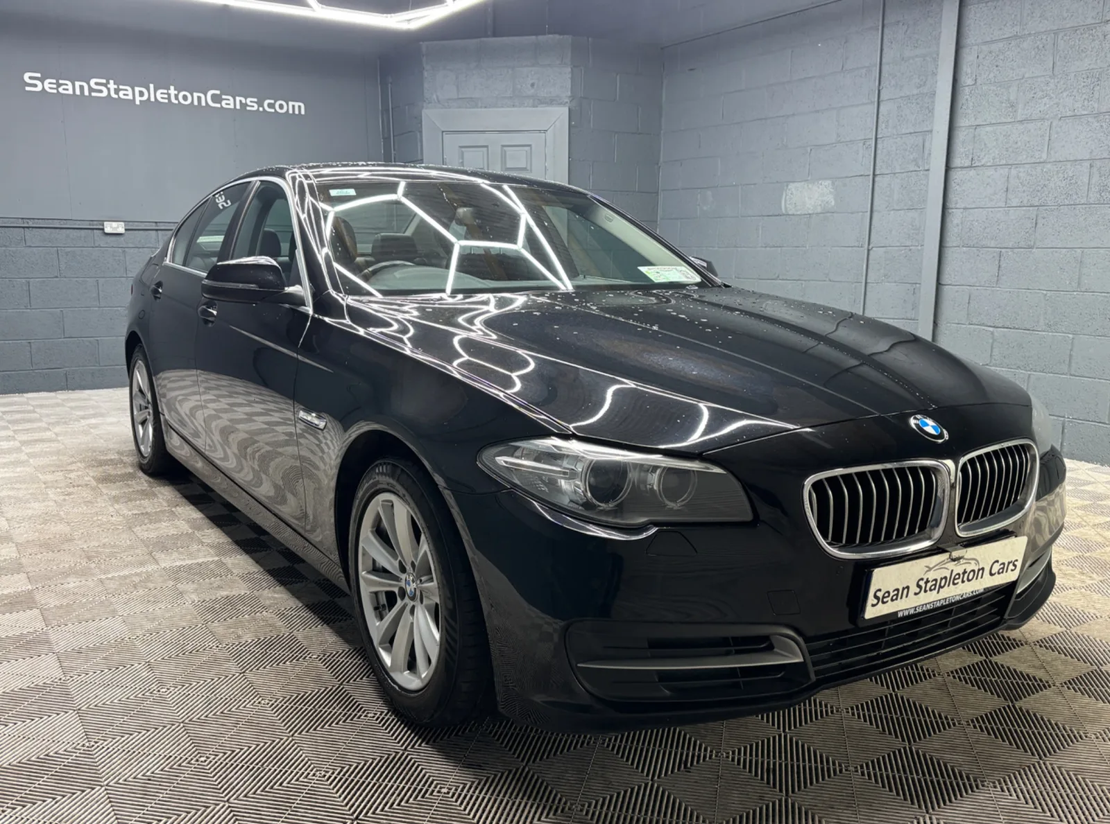 2016 BMW 5 Series – photo 3