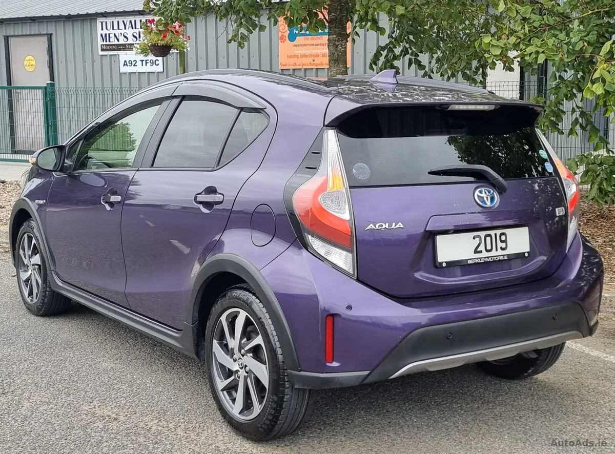 2019 Toyota Aqua – photo 3
