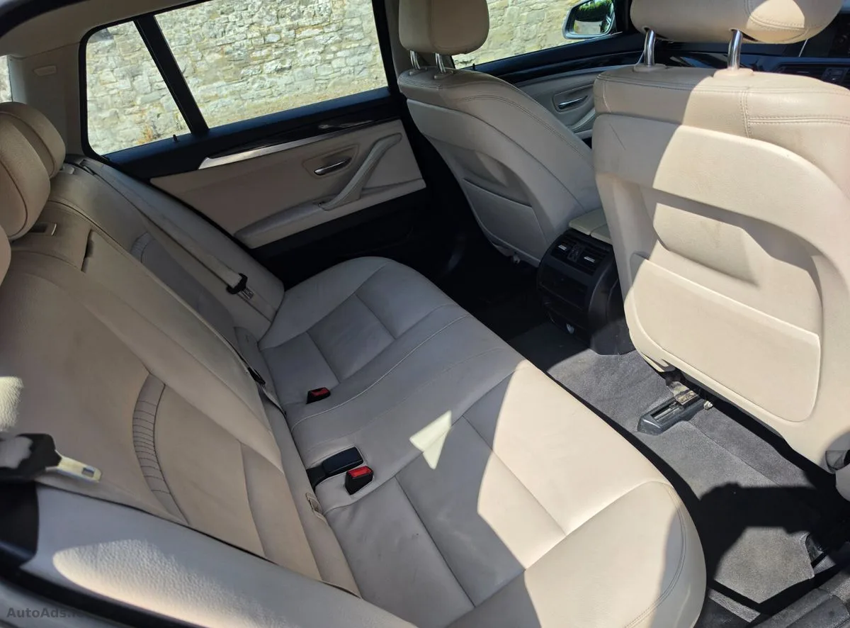 2014 BMW 5-Series – photo 12
