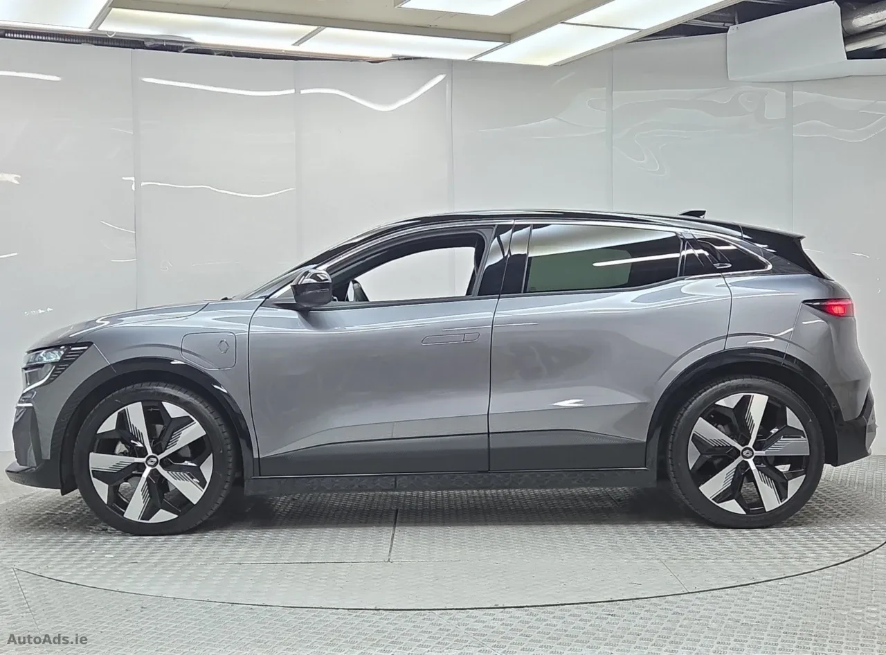 2025 Renault Megane E-Tech – photo 10