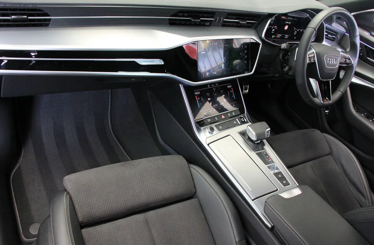 2025 Audi A6 – photo 18