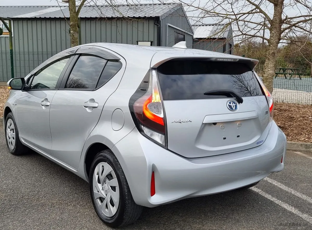 2019 Toyota Aqua – photo 14