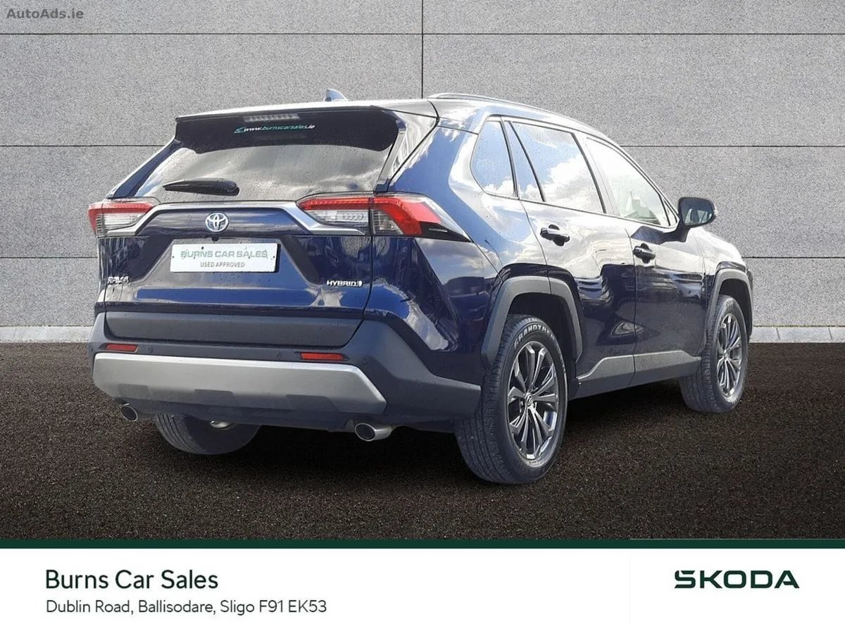 2024 Toyota RAV4 – photo 3