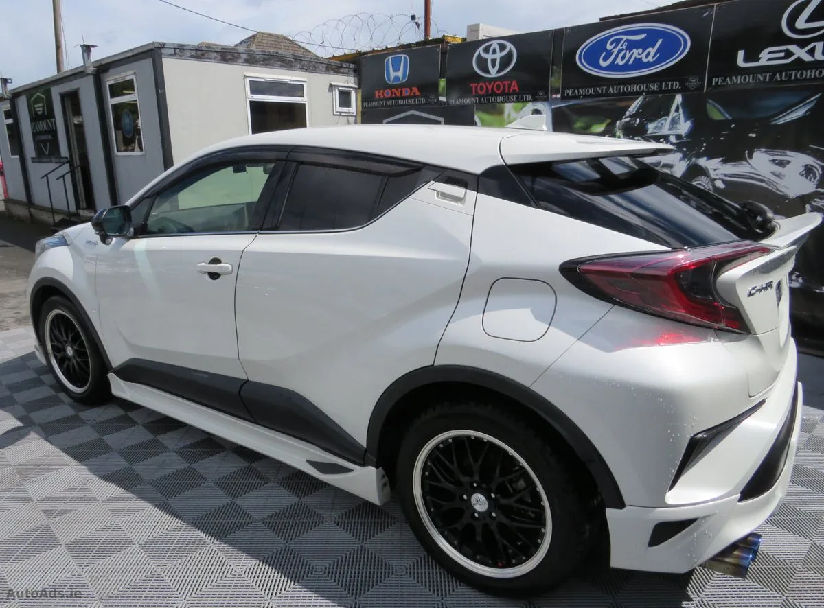 2017 Toyota C-HR+ – photo 8