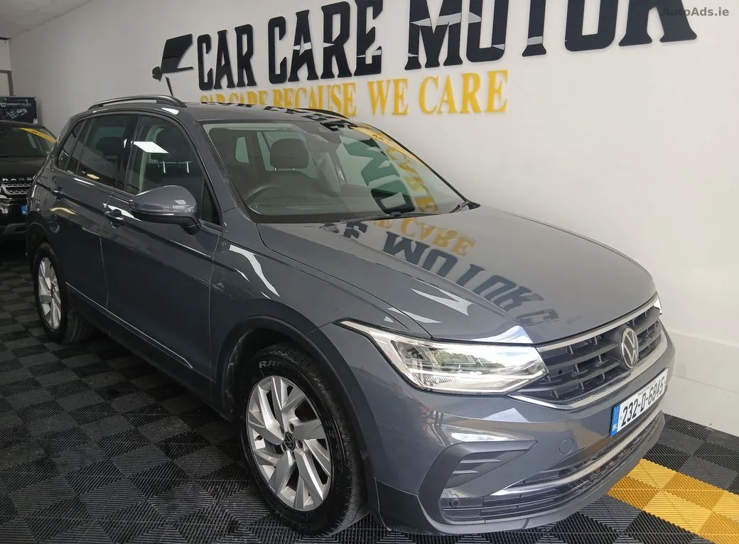 2023 Volkswagen Tiguan – photo 2