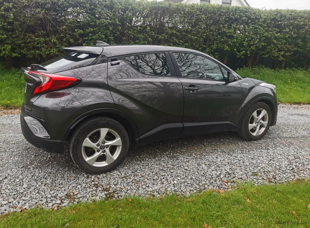 2017 Toyota C-HR – photo 12