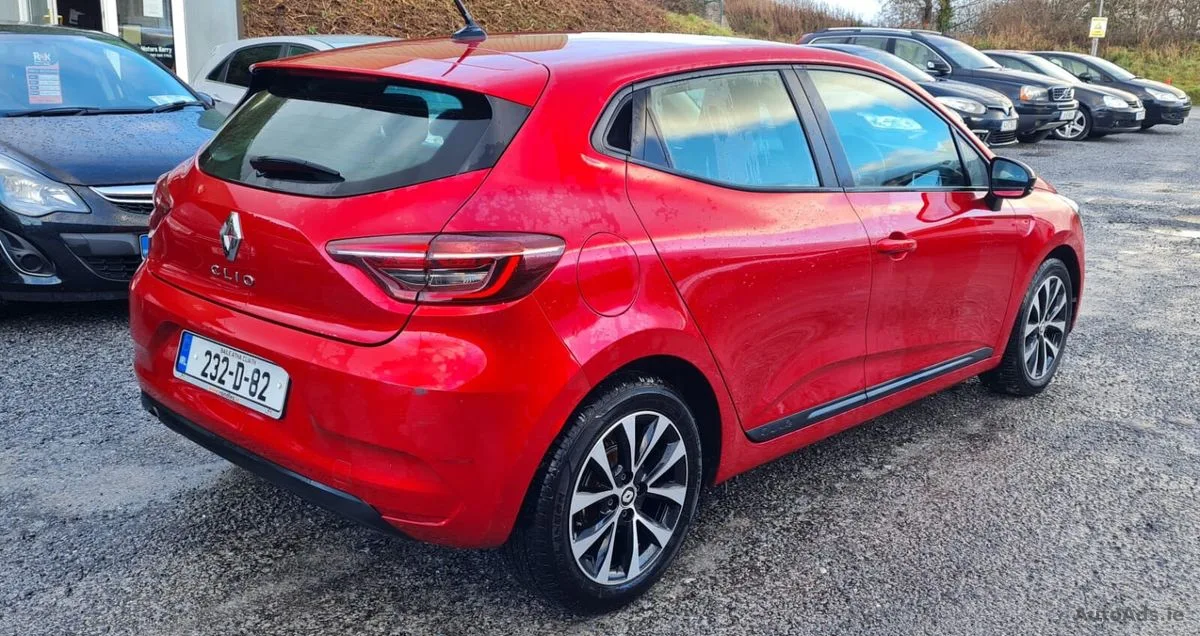 2023 Renault Clio – photo 3