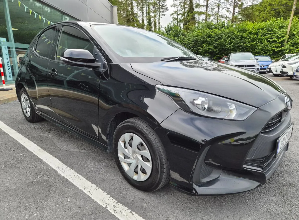 2022 Toyota Yaris – photo 2