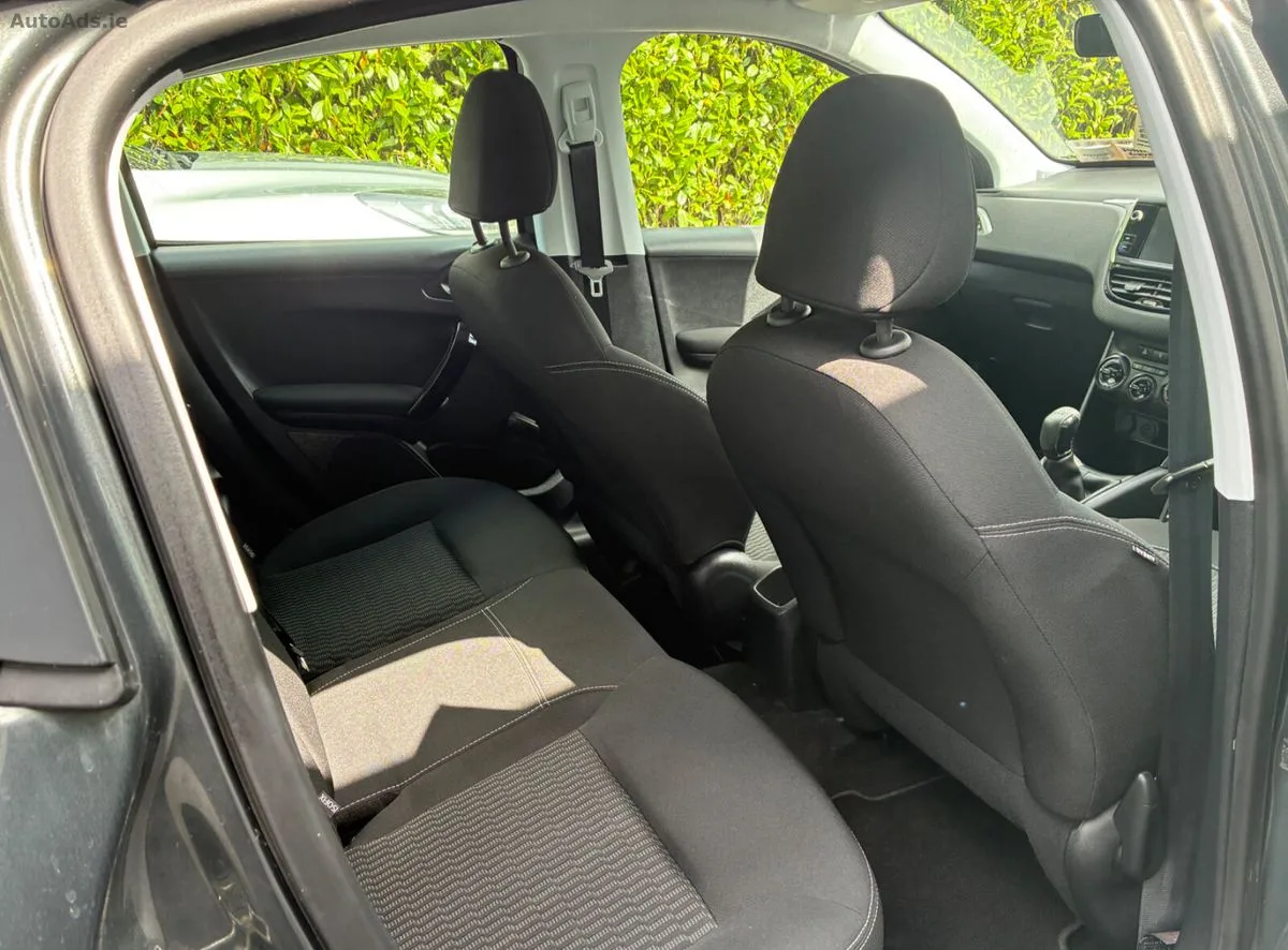 2016 Peugeot 208 – photo 15
