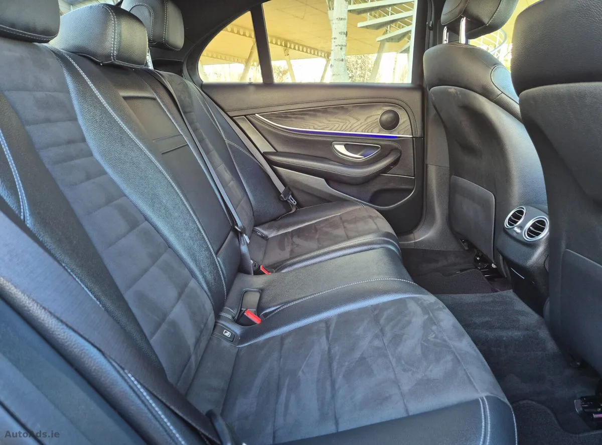 2019 Mercedes-Benz E-Class – photo 12