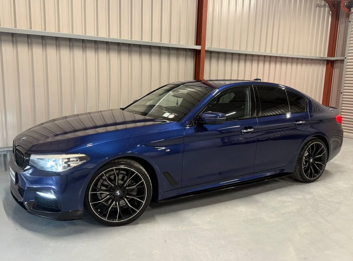 2017 BMW 5-Series – photo 2