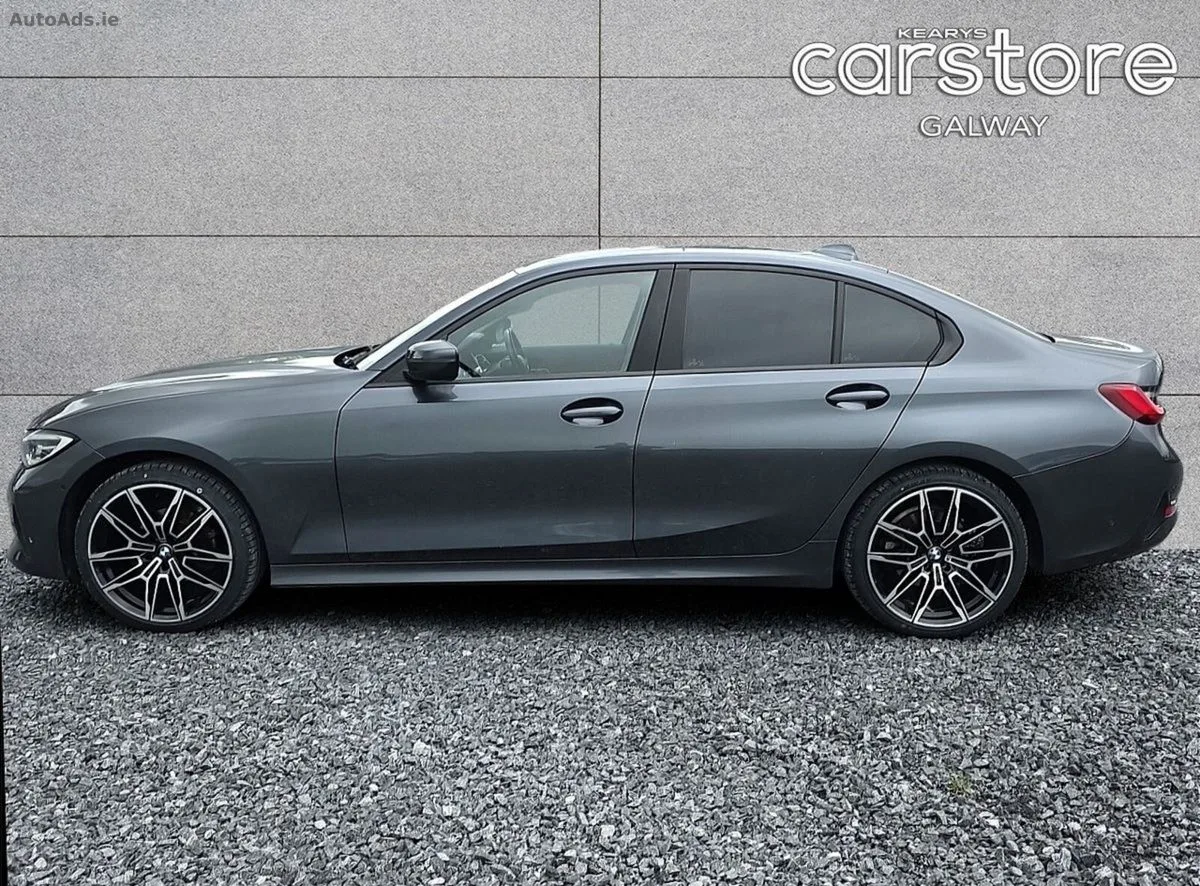 2021 BMW 3-Series – photo 6