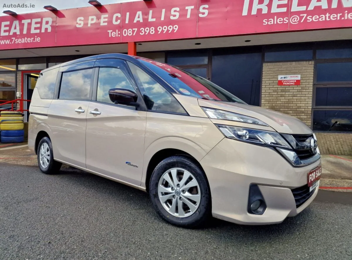 2017 Nissan Serena – photo 2
