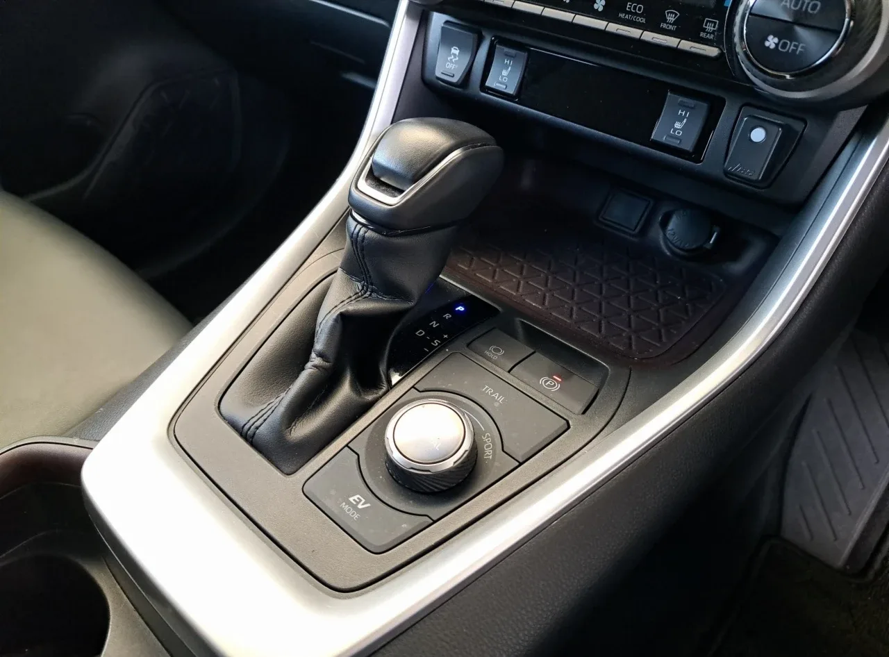 2020 Toyota RAV4 – photo 11