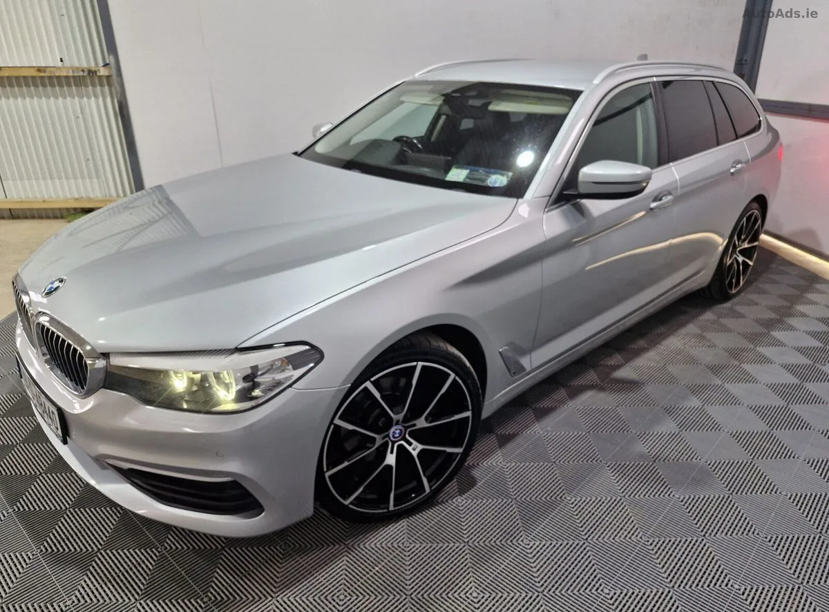 2019 BMW 5-Series – photo 4