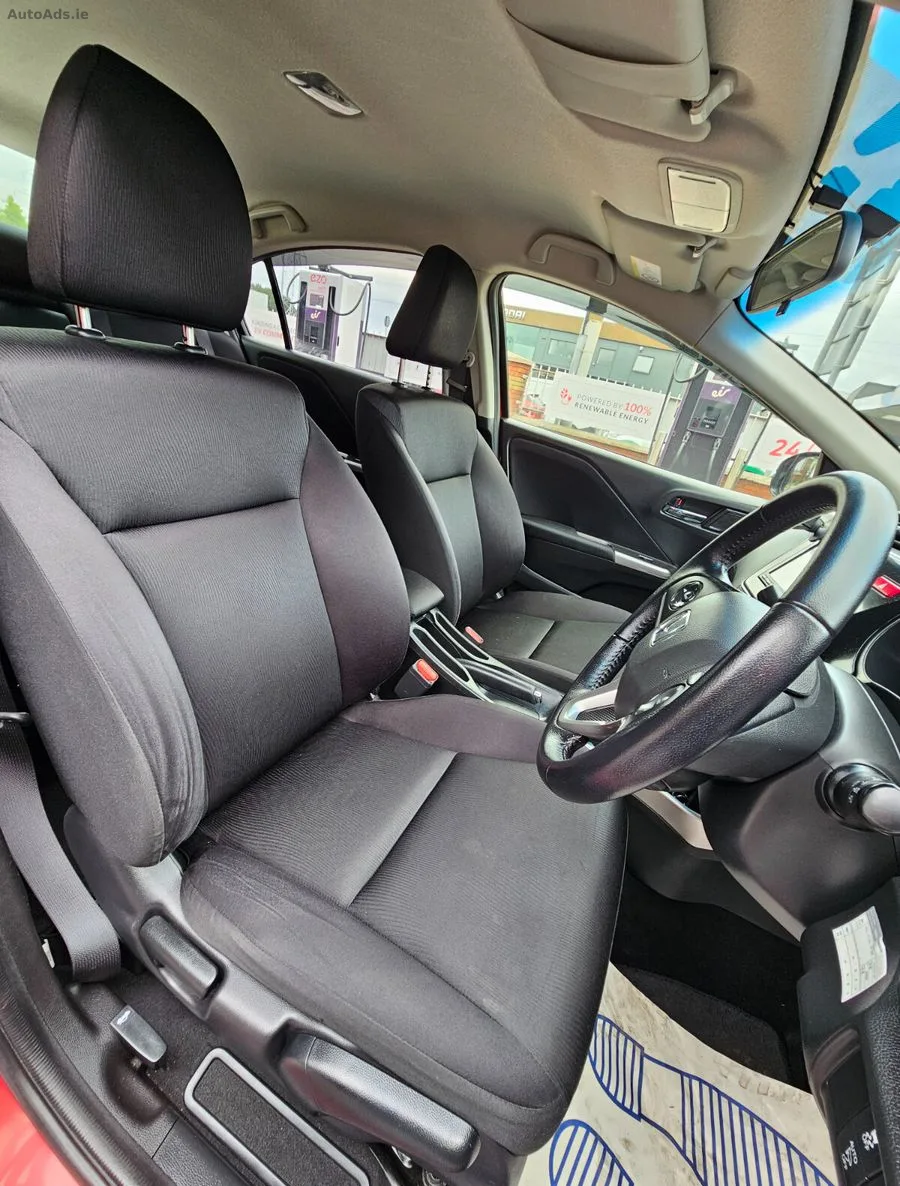 2015 Honda Grace – photo 9