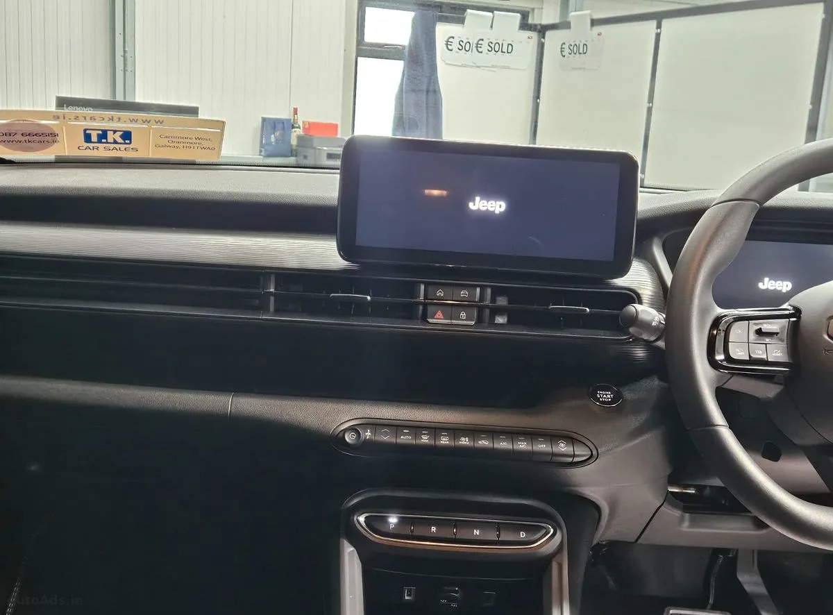 2026 Jeep Avenger – photo 11