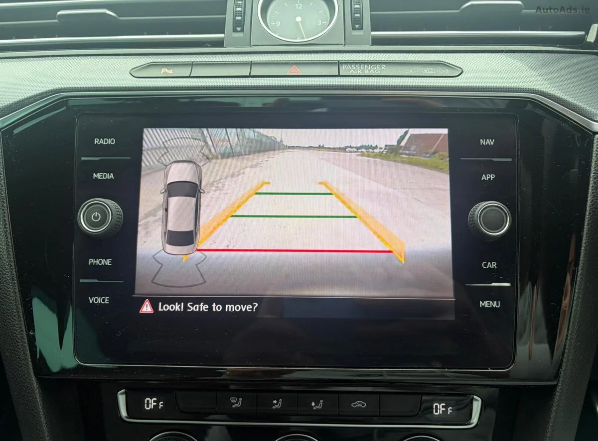 2018 Volkswagen Passat – photo 12