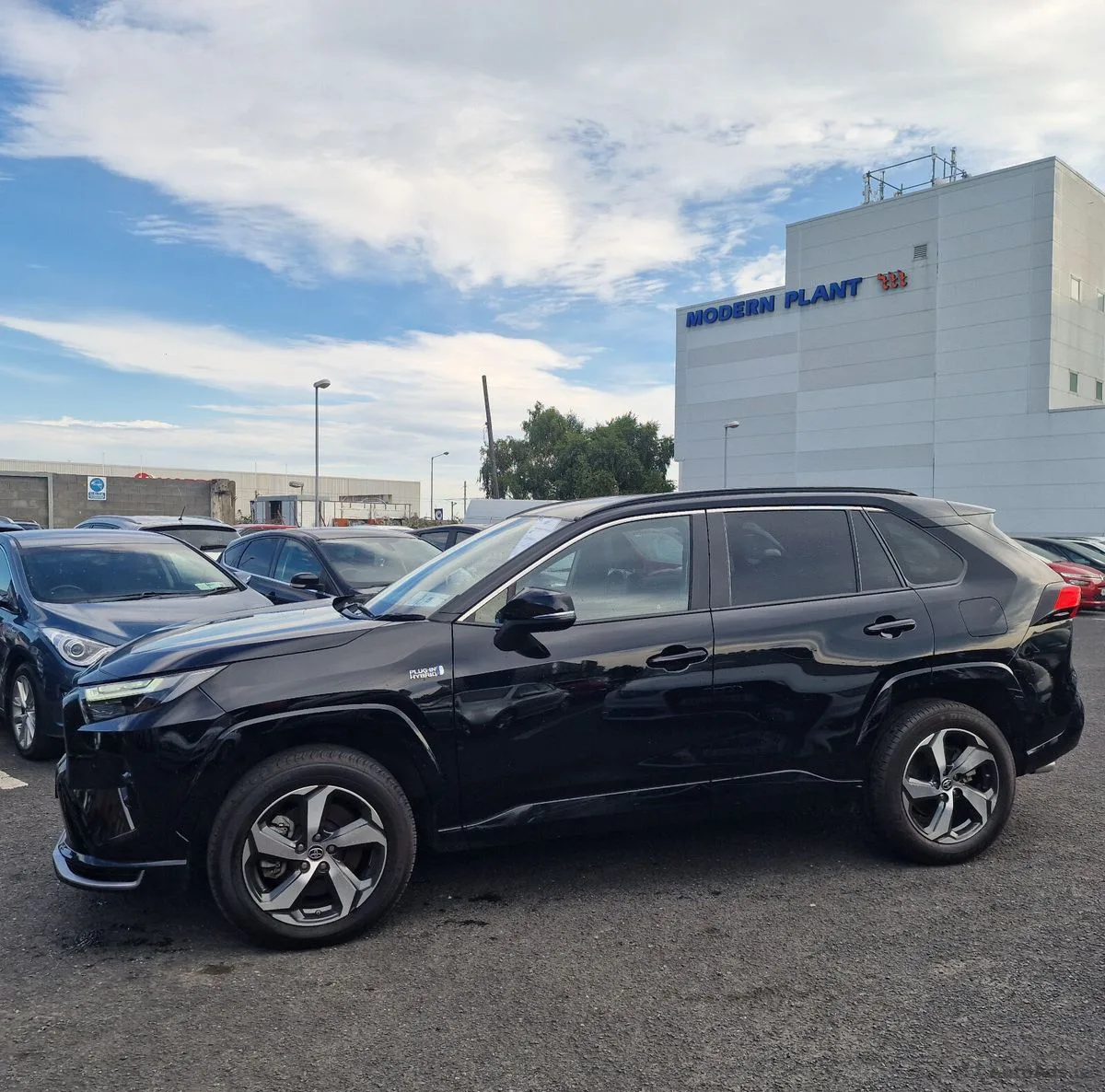2024 Toyota RAV4 – photo 2