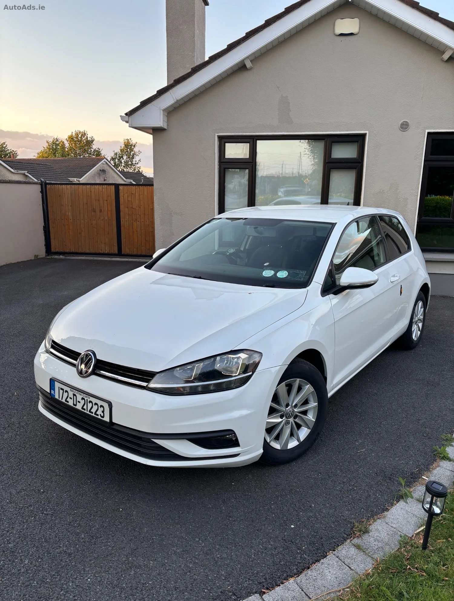 2017 Volkswagen Golf Van