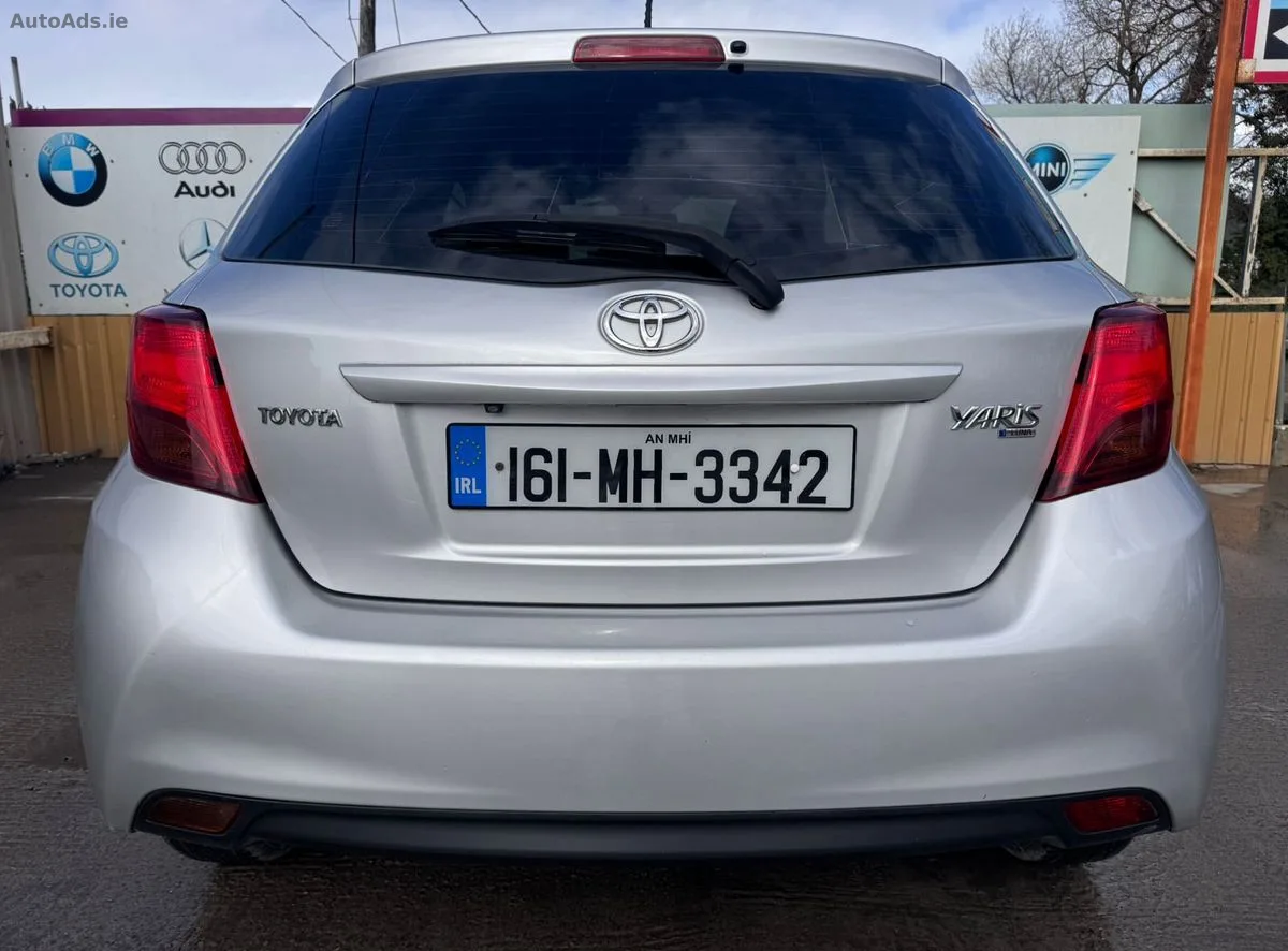 2016 Toyota Yaris – photo 14