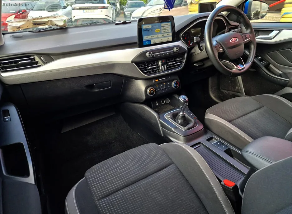 2019 Ford Focus – photo 3