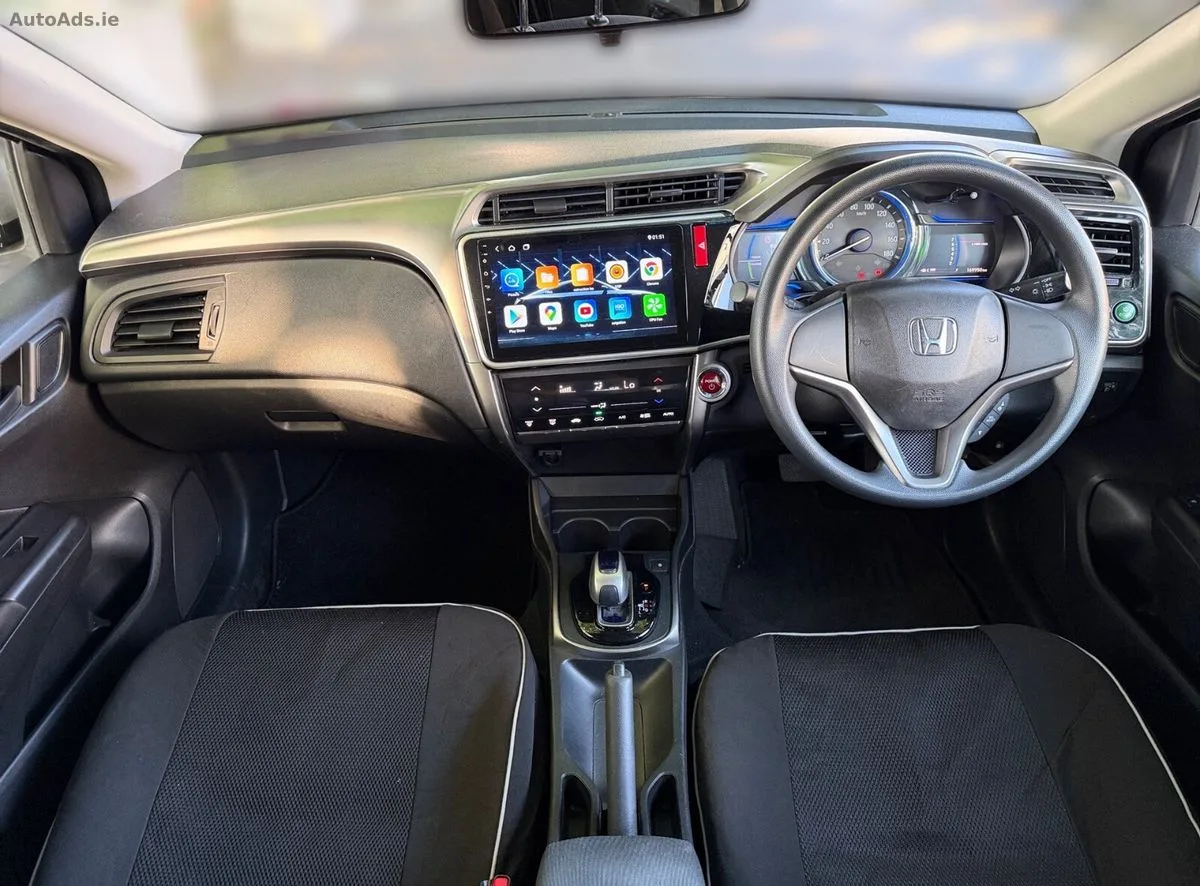 2016 Honda Grace – photo 13