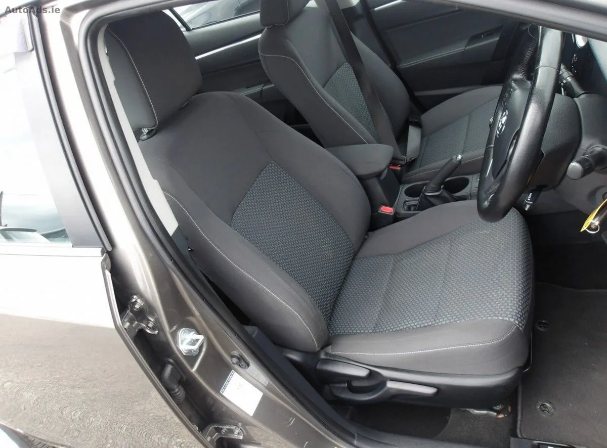 2017 Toyota Corolla – photo 16