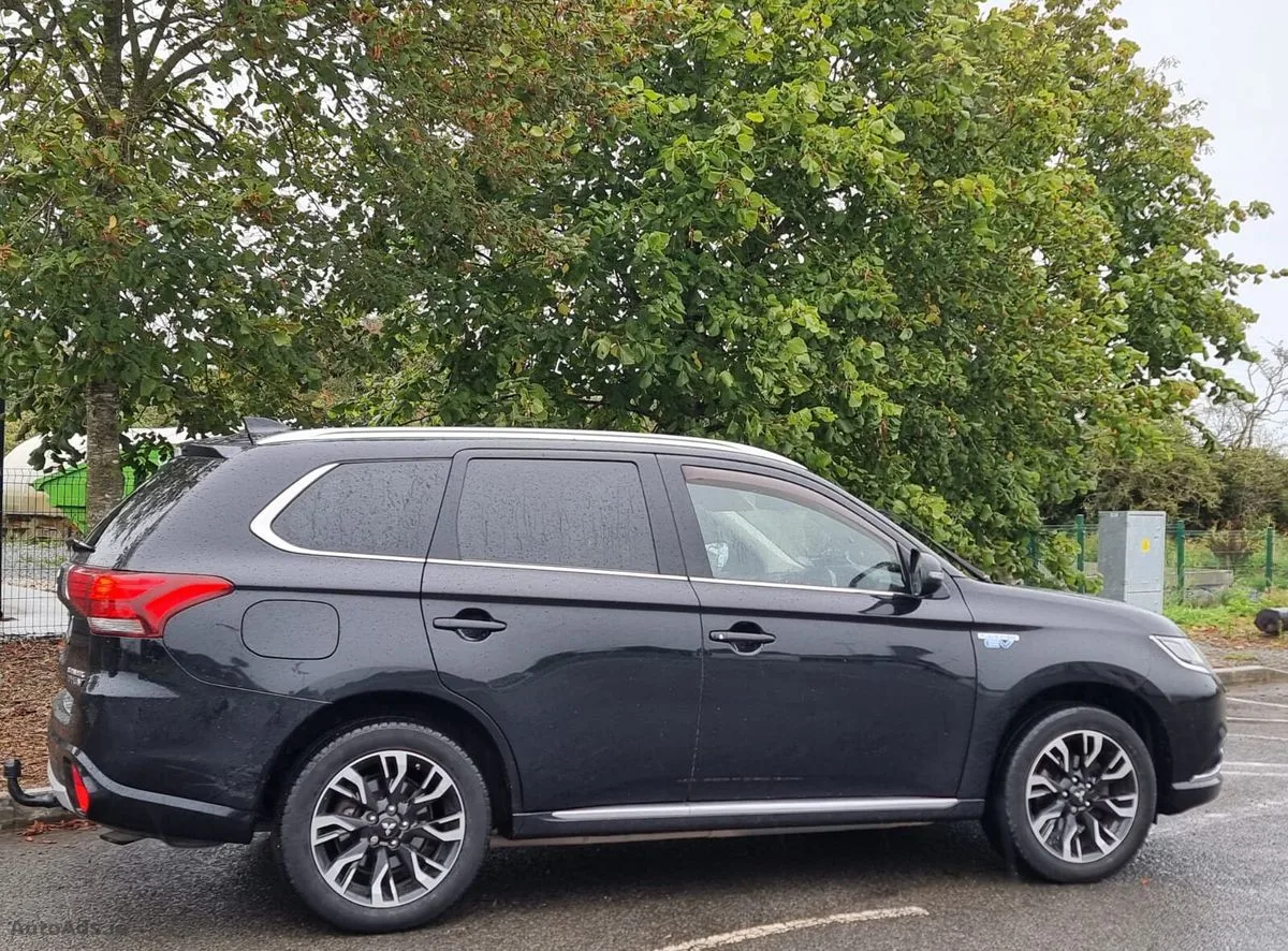 2017 Mitsubishi Outlander – photo 14