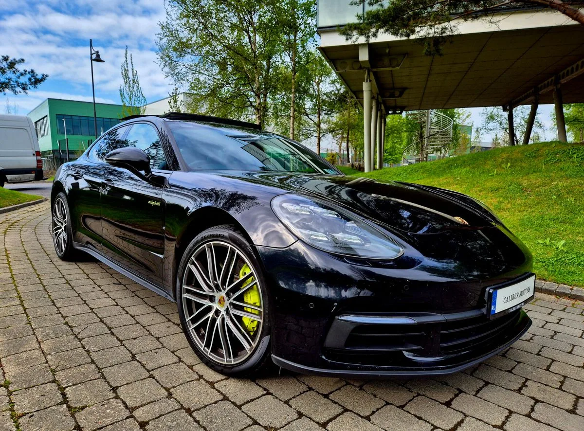 2017 Porsche Panamera