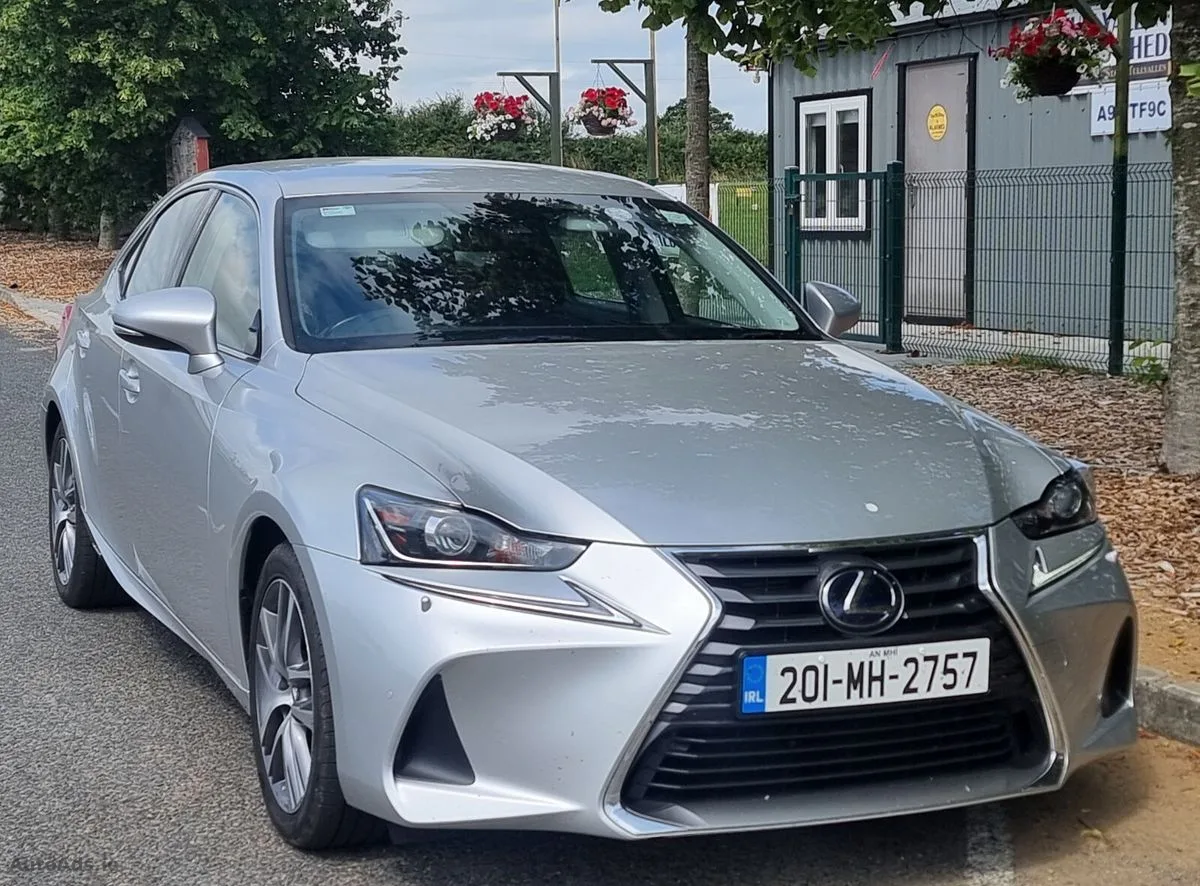 2020 Lexus IS – photo 11