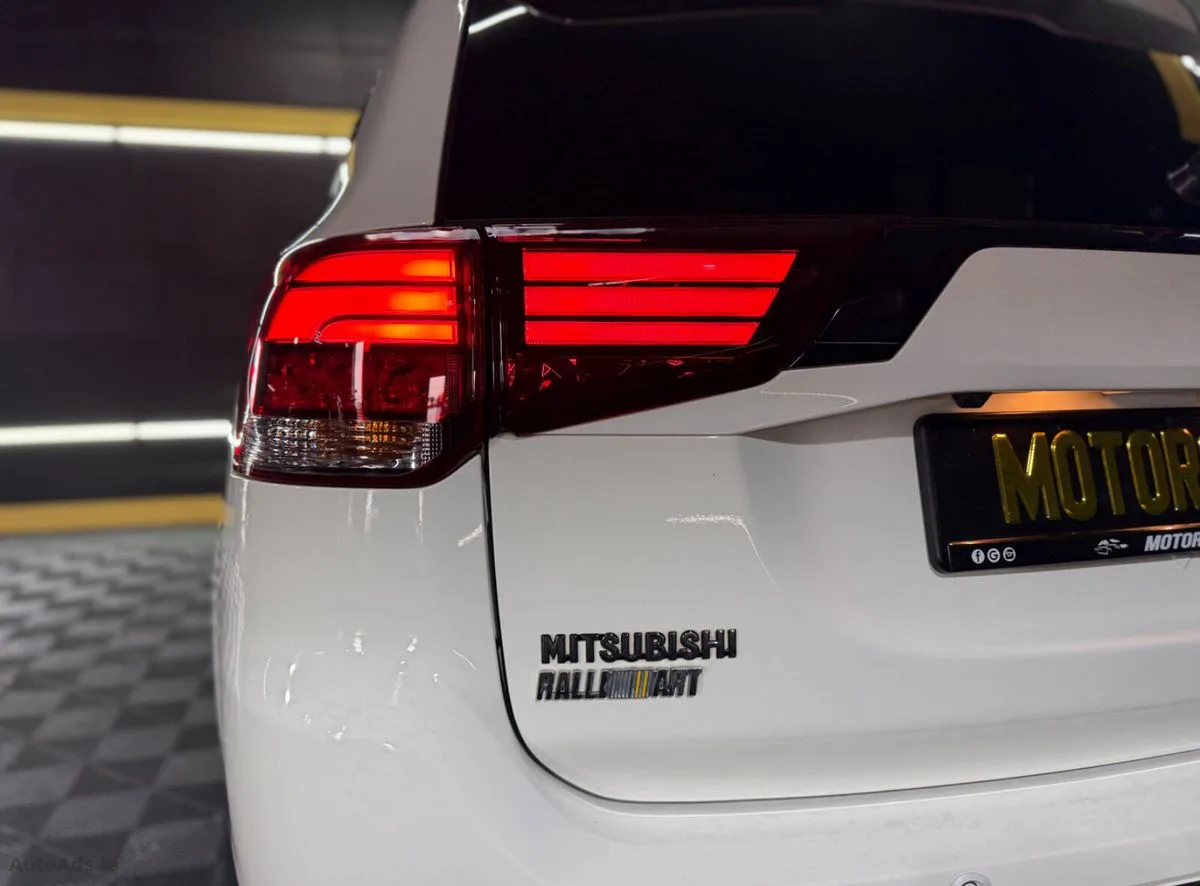 2019 Mitsubishi Outlander – photo 16