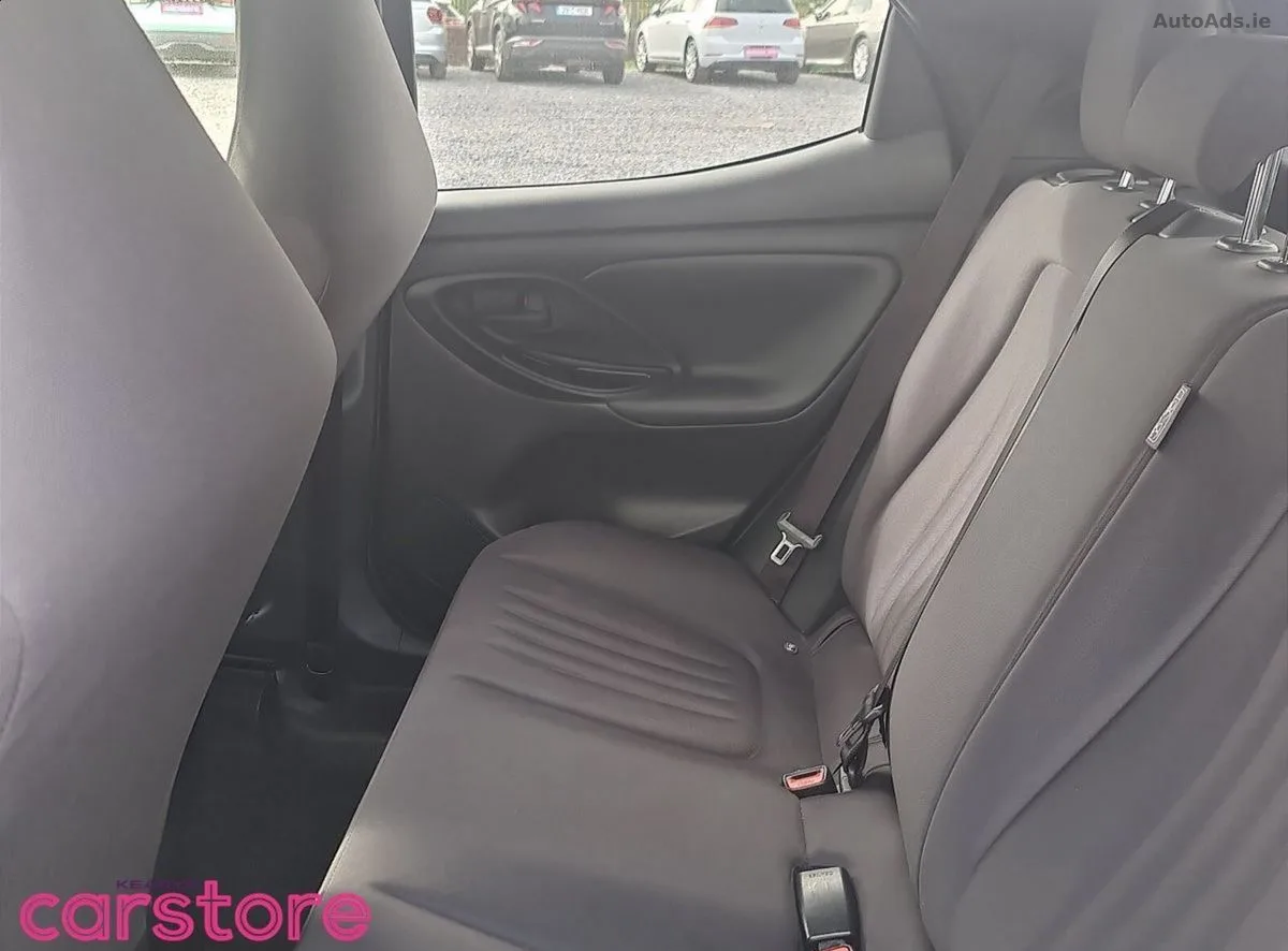 2022 Toyota Yaris – photo 10