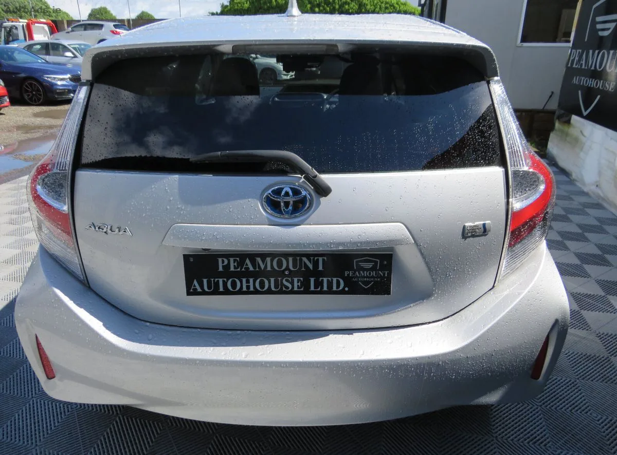 2020 Toyota Aqua – photo 5