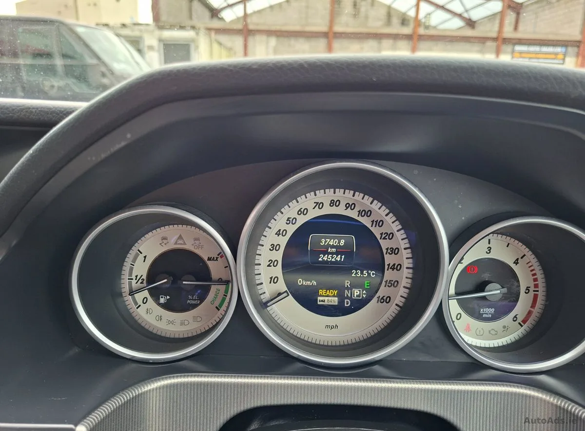 2014 Mercedes-Benz E-Class – photo 5