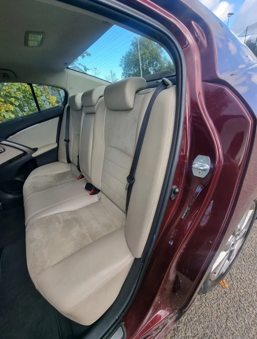 2012 Toyota Avensis – photo 12