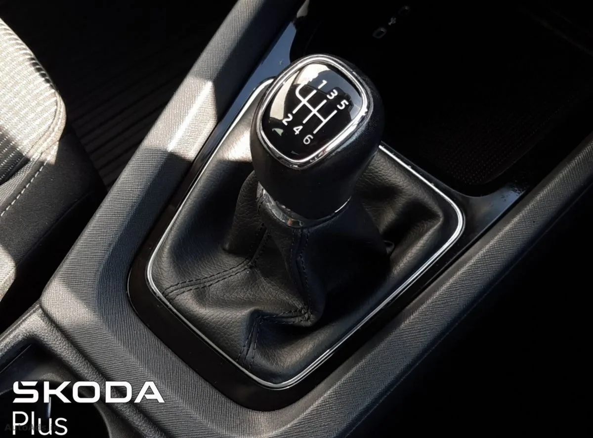 2023 Skoda Octavia – photo 10