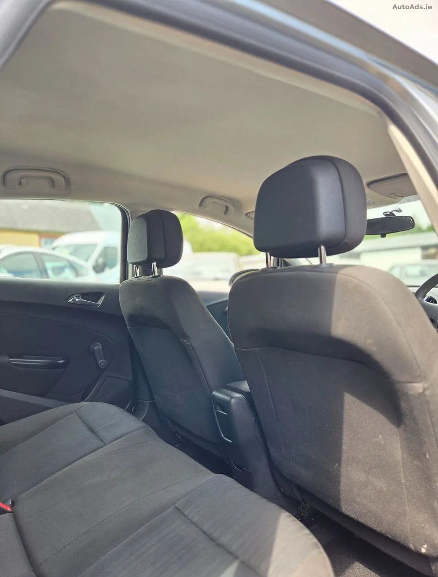 2011 Opel Astra – photo 16