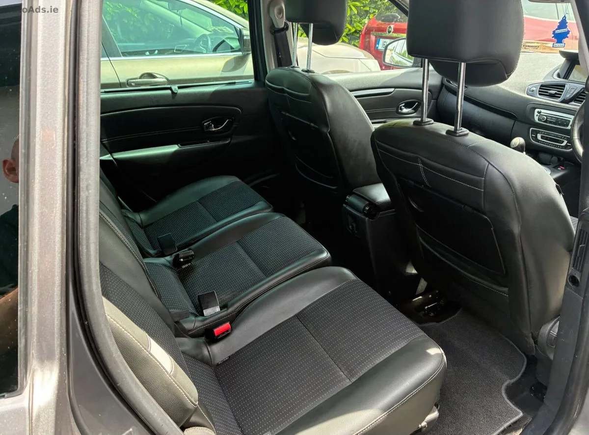 2015 Renault Grand Scenic – photo 16