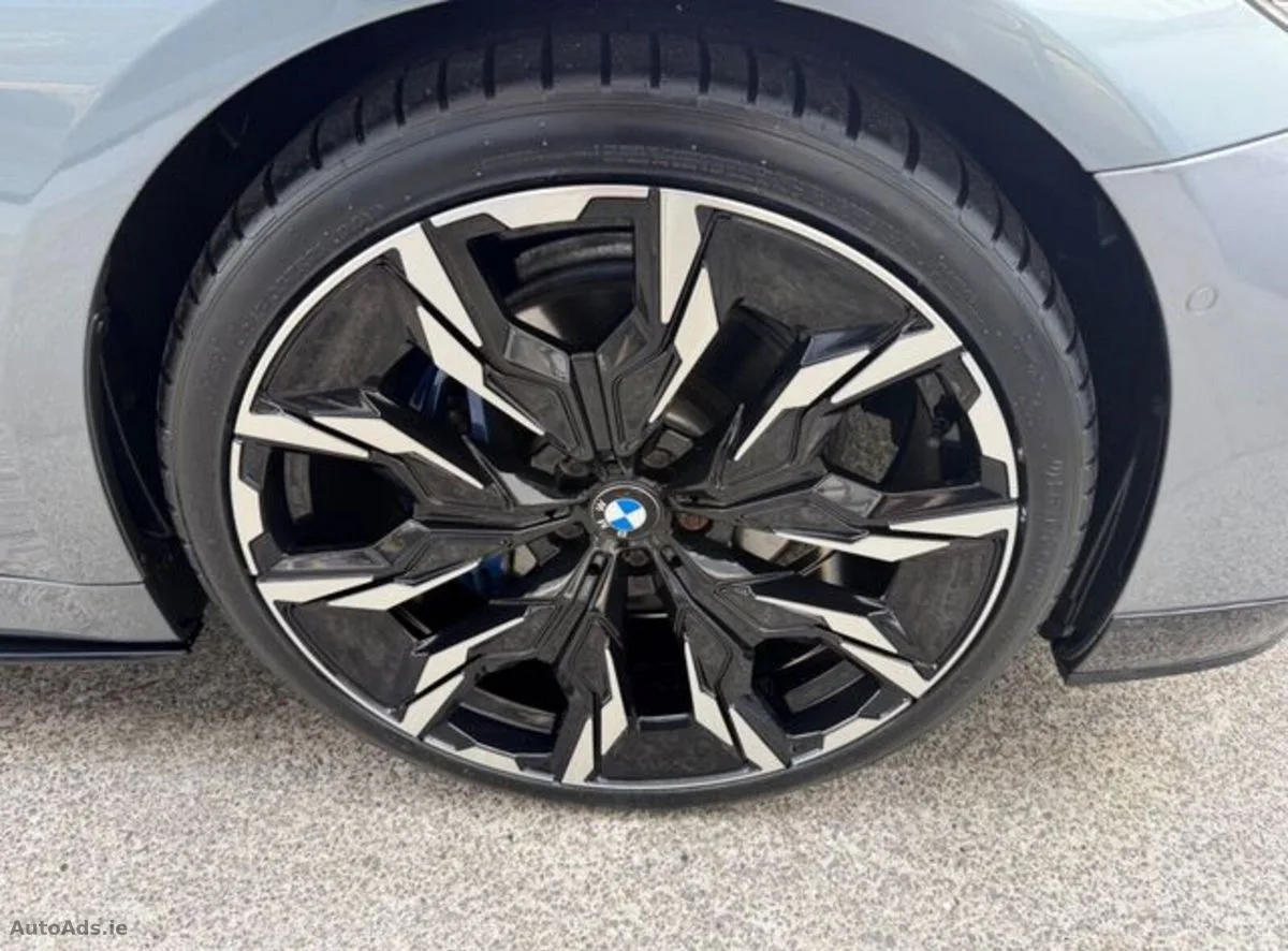 2018 BMW 5-Series – photo 7