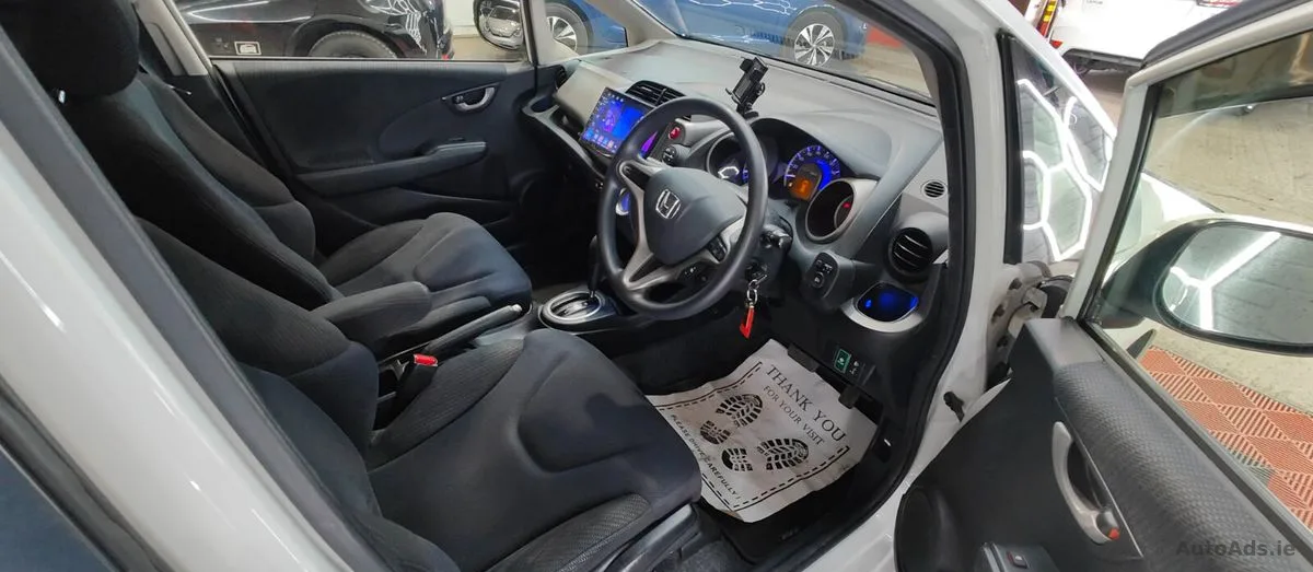 2014 Honda Fit – photo 13