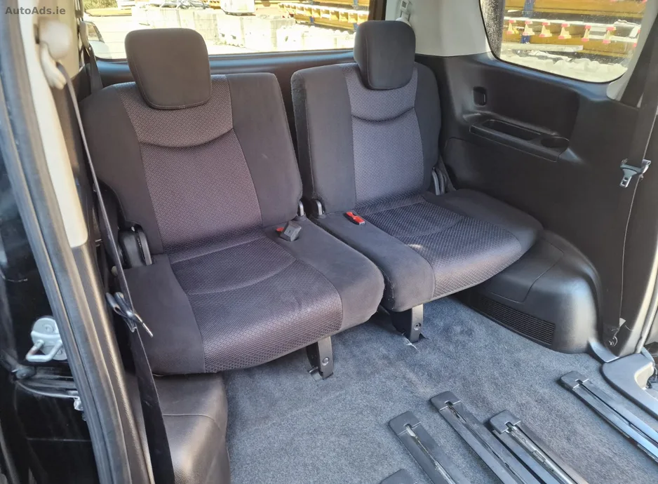 2013 Nissan Serena – photo 10