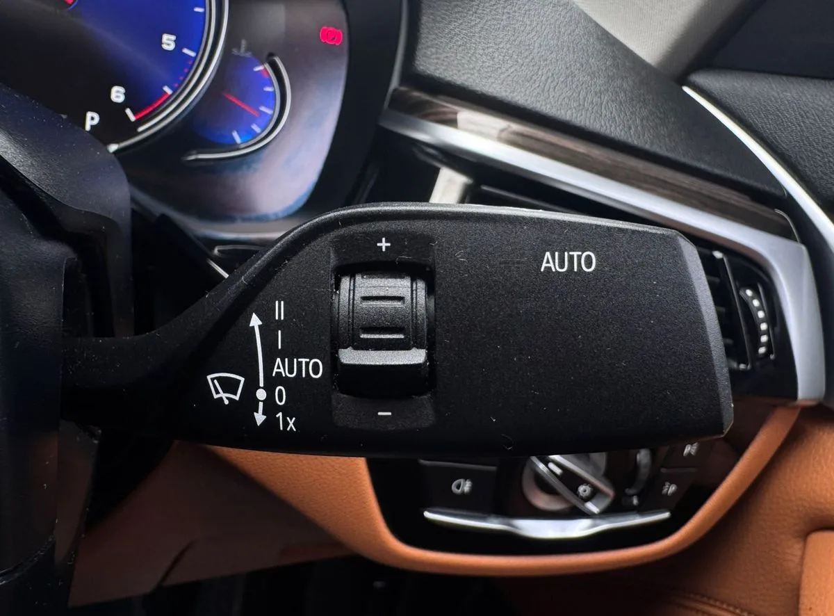 2018 BMW 5-Series – photo 19