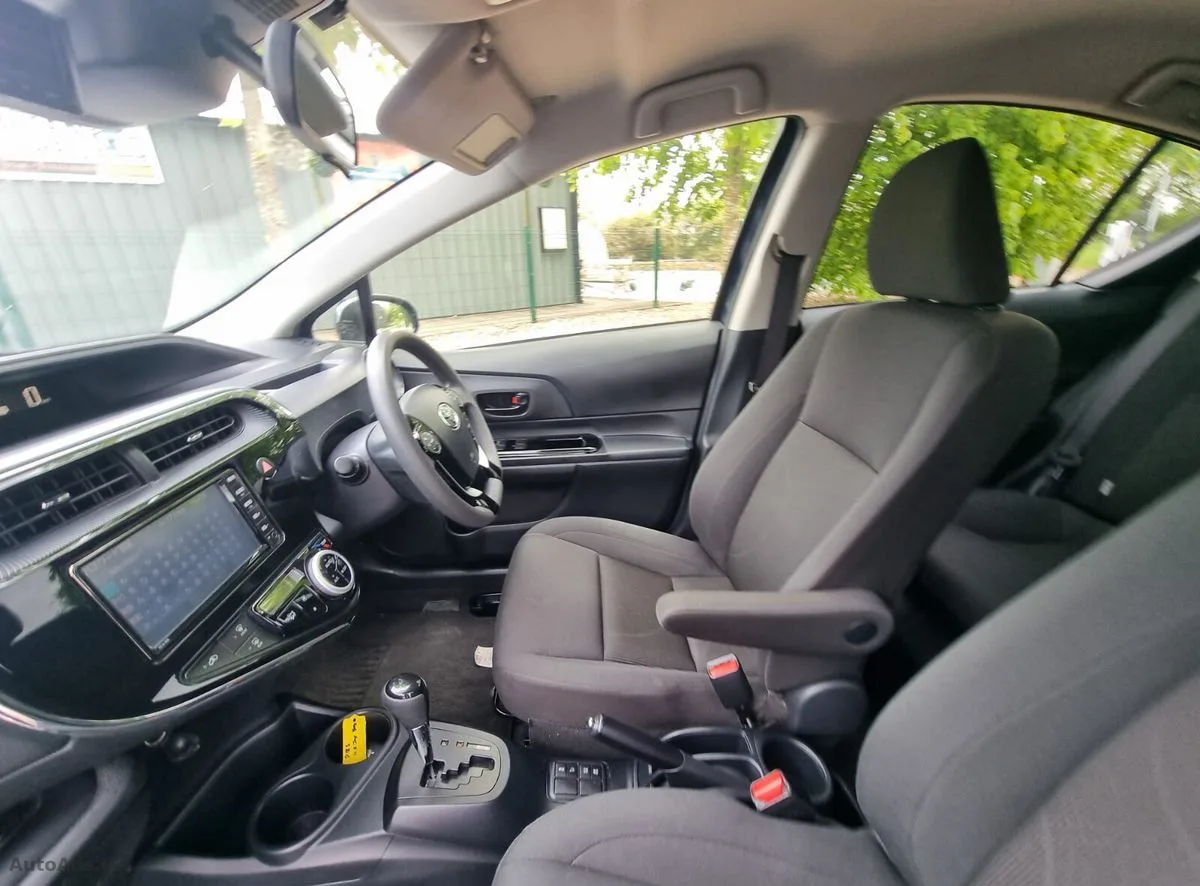 2019 Toyota Aqua – photo 18