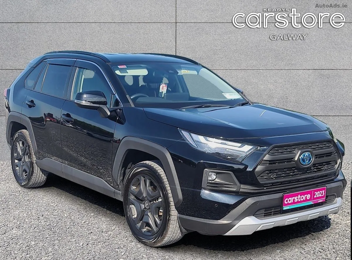 2023 Toyota RAV4 – photo 1